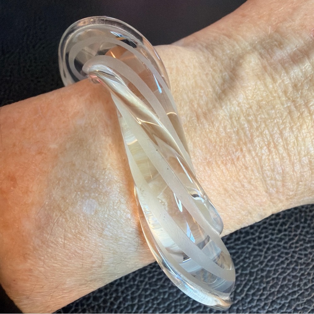 Vintage Glass Etched Twisted Bracelet